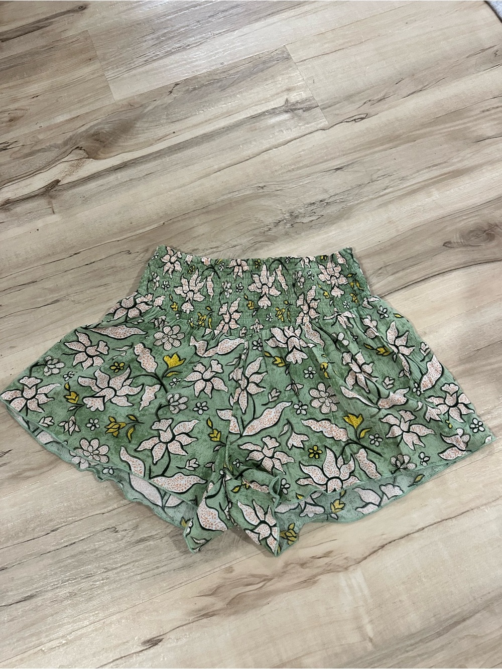 aerie Green Floral High-Waist flowy short